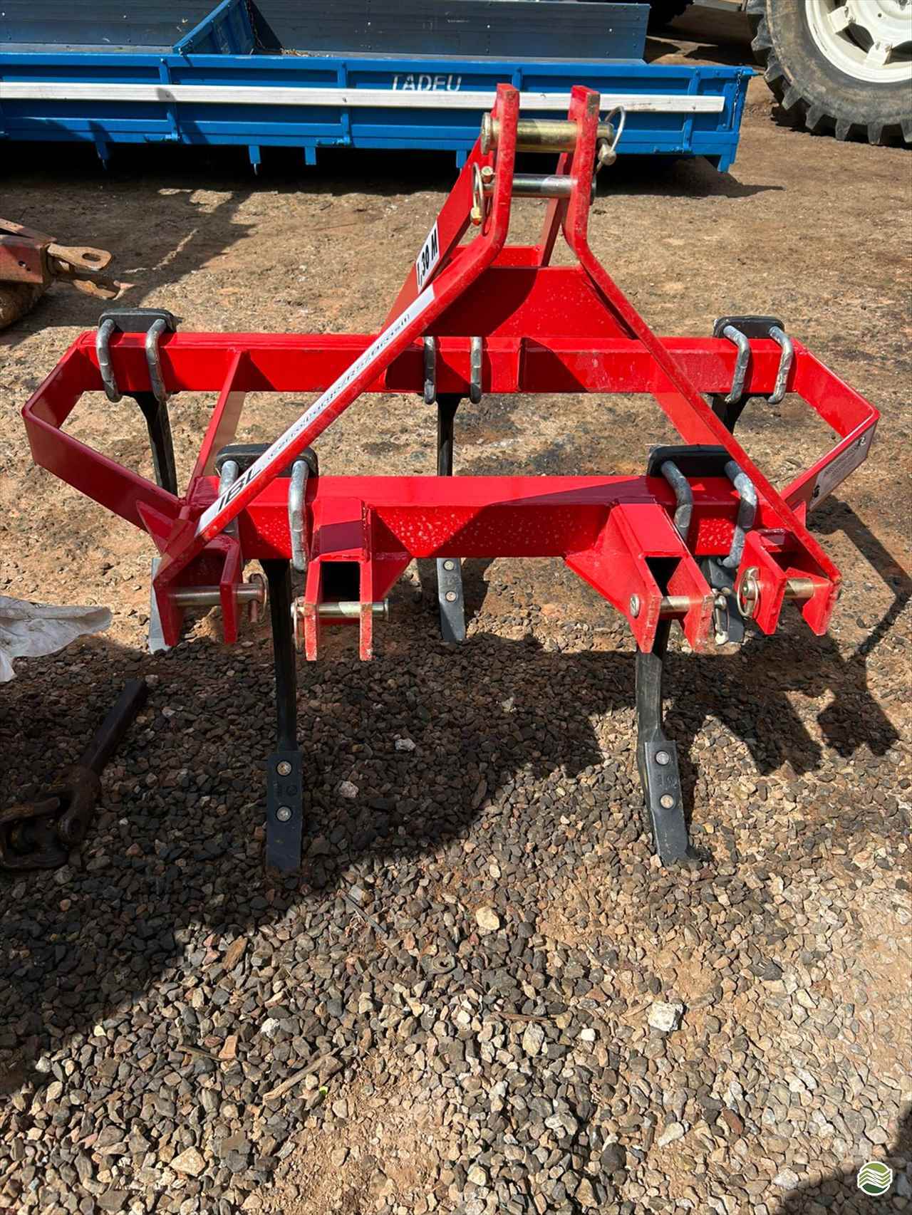 IMPLEMENTOS AGRICOLAS SUBSOLADOR 5 HASTES Makes - São Miguel SAO MIGUEL ARCANJO SÃO PAULO SP